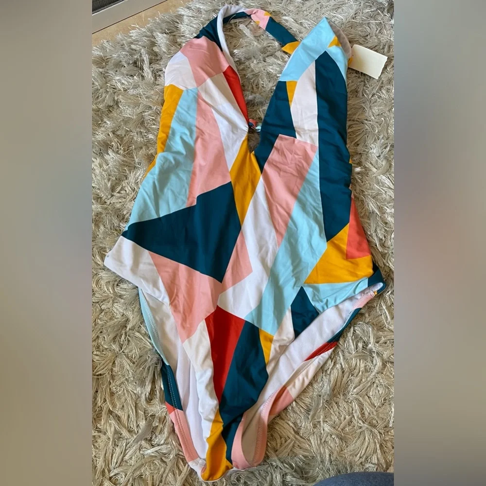 BAR III | Pop Art One-piece Swimsuit - Picture 5 of 8